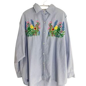 Casey colmen  embroidered denim ling sleeve button up top ￼x- large